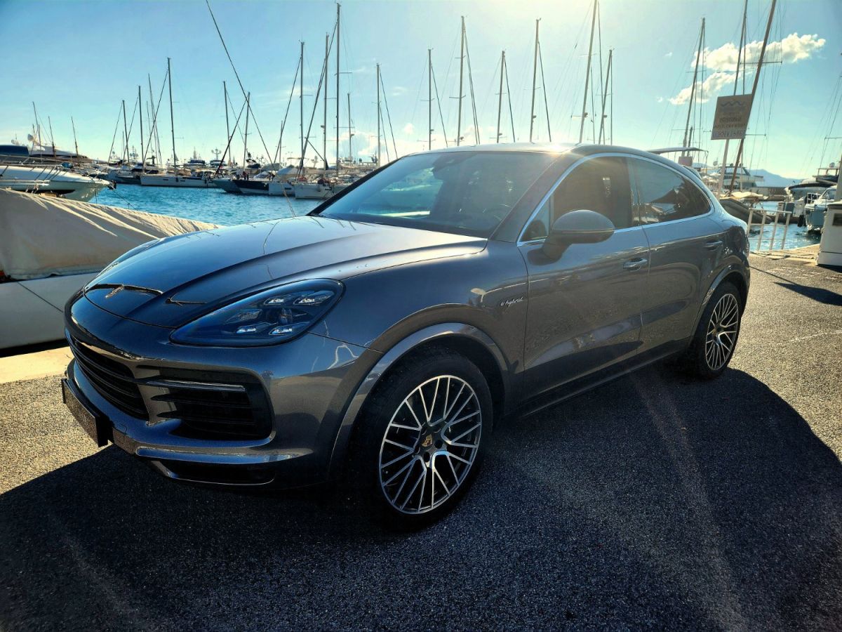 PORSCHE CAYENNE III Hybrid 3.0 V6 462cv Coupé 2020 occasion